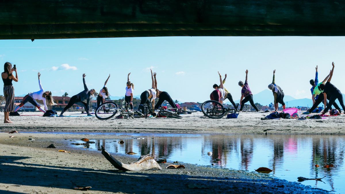 Yoga na praia